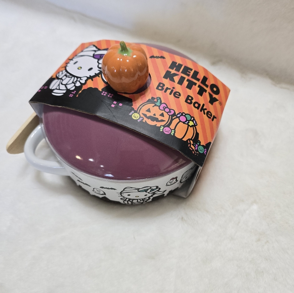 Hello kitty halloween Brie Baker